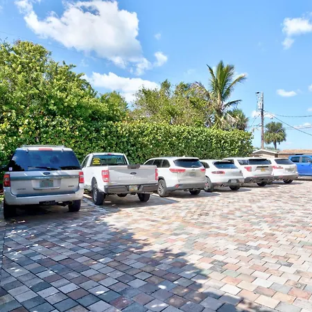 Sandy Shores - 2Br Beach Getaway And Surf Spot Fort Pierce Exterior foto