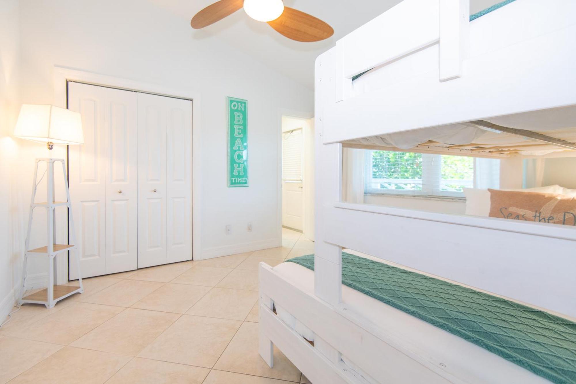 Sandy Shores - 2br Getaway And Surf Spot