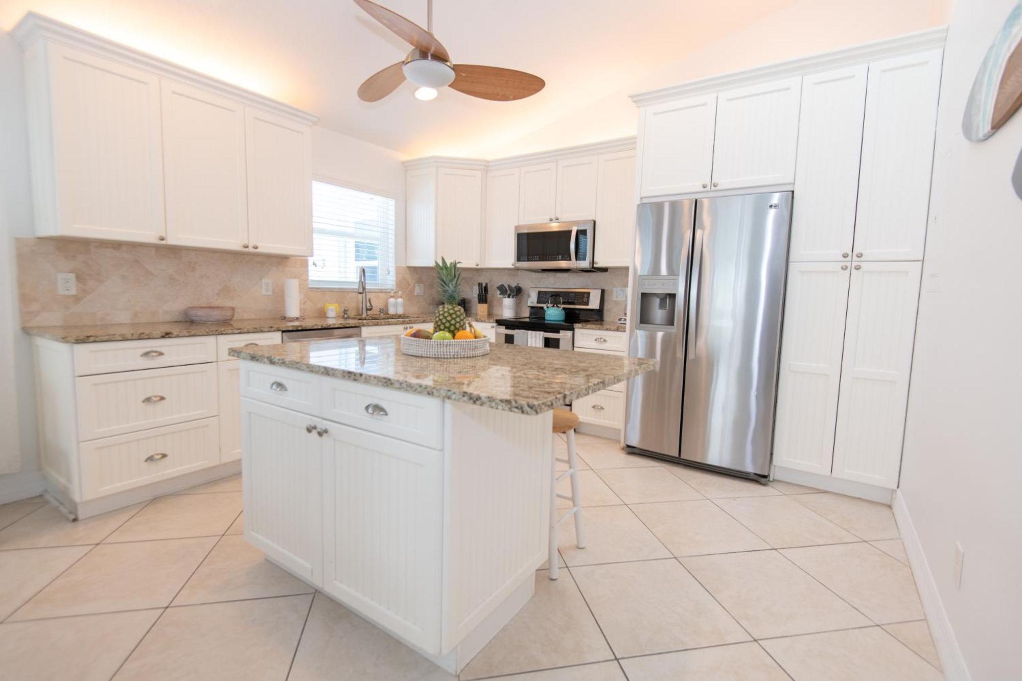 Hidden Gem! 2br Flat With Full Amenities *