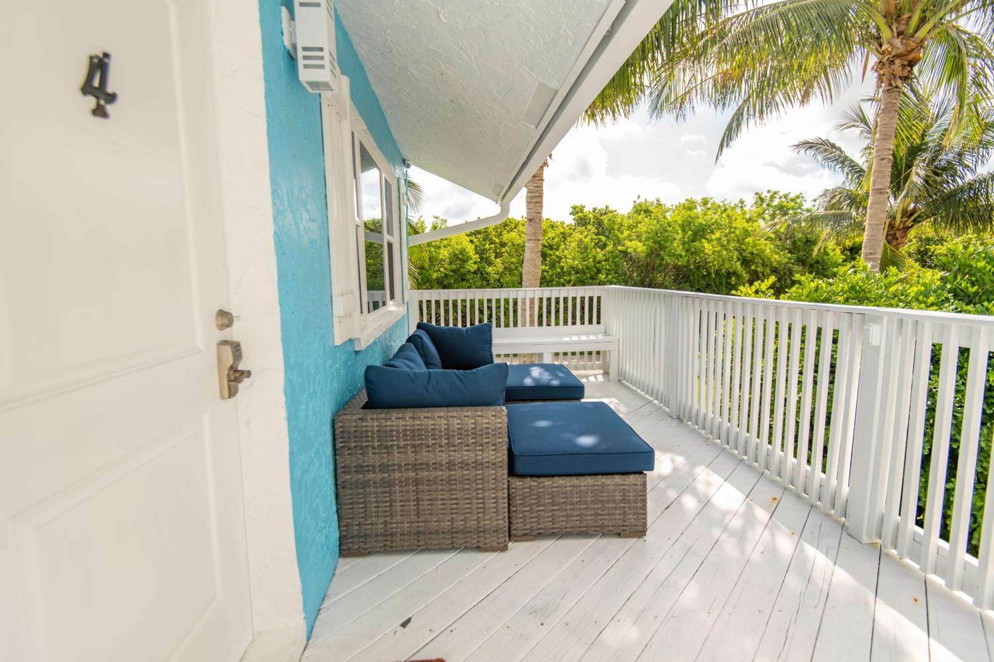 Villa Sandy Shores - 2br Getaway And Surf Spot